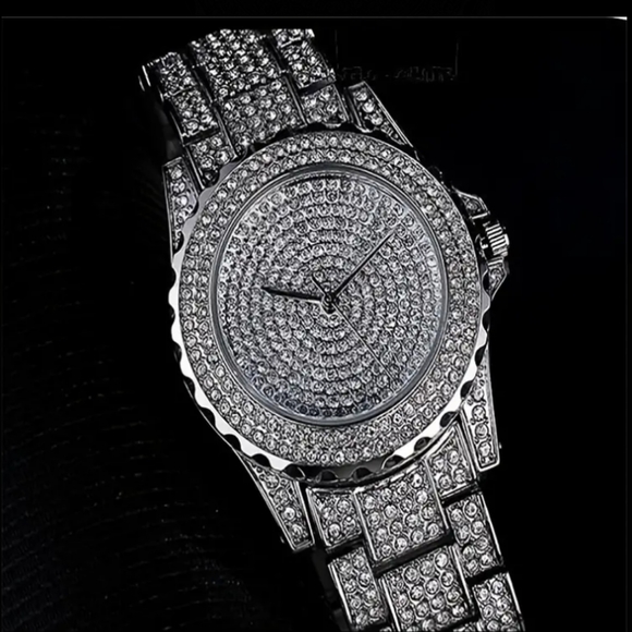 BLING BLING! FOR THE HOLIDAYS - STUNNING WATCH - Picture 3 of 5